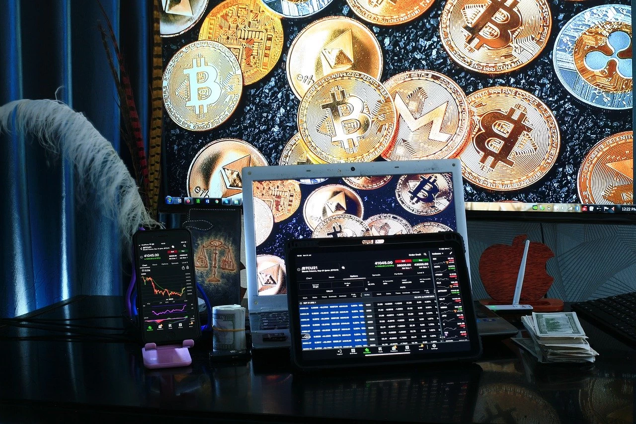 Edward Snowden izjavio da je vrednost Bitcoina porasla za deset puta od kada je twittovao o kupovini ove kriptovalute.